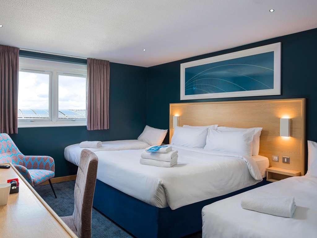 Travelodge Reading Whitley Quarto foto