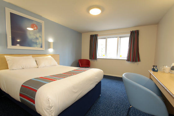 Travelodge Reading Whitley Quarto foto